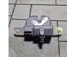 bontott OPEL ASTRA K Csomagtérajtó Zárszerkezet