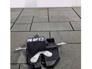 bontott OPEL ASTRA K Csomagtérajtó Zárszerkezet