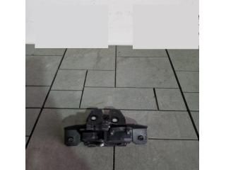 bontott OPEL ASTRA K Csomagtérajtó Zárszerkezet