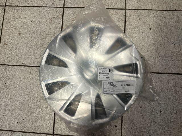 bontott OPEL ASTRA K Dísztárcsa (1 db)