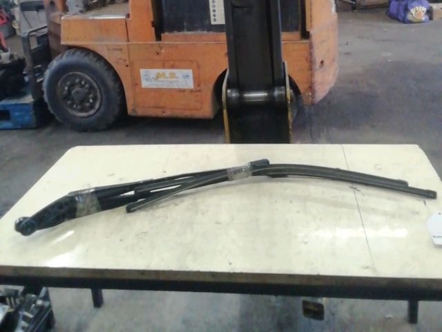 bontott OPEL ASTRA K Első Ablaktörlő Kar