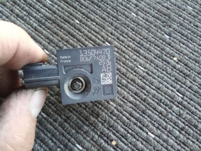 bontott OPEL ASTRA K Első Középső Ütközés Érzékelő (Homlokfalon)