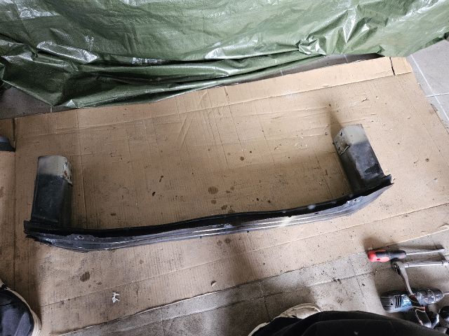 bontott OPEL ASTRA K Első Lökhárító Merevítő (Fém)