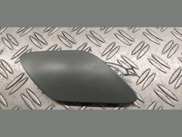 bontott OPEL ASTRA K Első Vonószem Burkolat