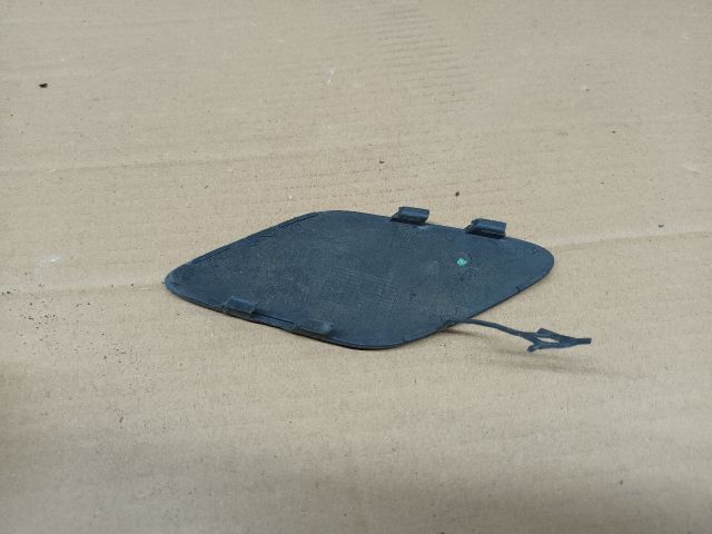 bontott OPEL ASTRA K Első Vonószem Burkolat