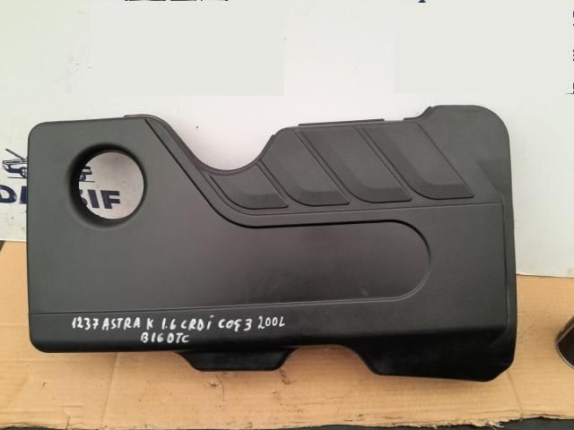 bontott OPEL ASTRA K Felső Hűtőburkolat