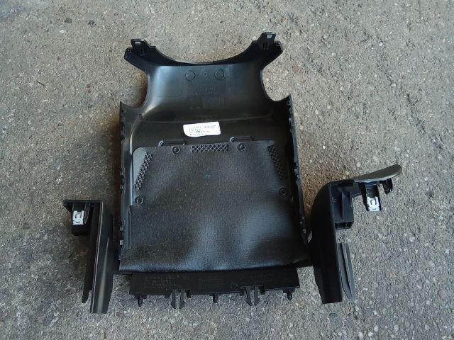 bontott OPEL ASTRA K Felső Kormányoszlop Burkolat