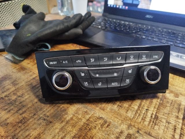 bontott OPEL ASTRA K Fűtéskapcsoló (digit klímás)