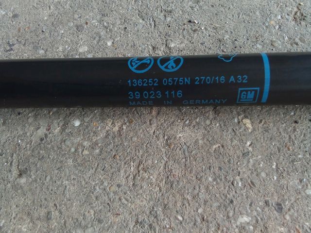 bontott OPEL ASTRA K Gázrugós Kitámasztó Teleszkóp Csomagtérajtó Bal