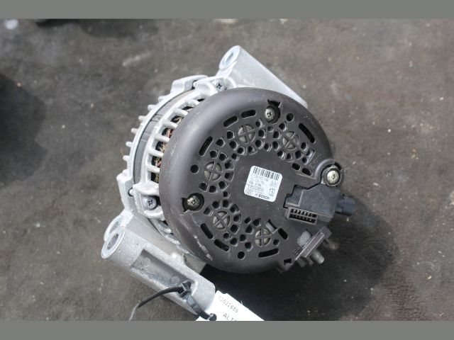 bontott OPEL ASTRA K Generátor