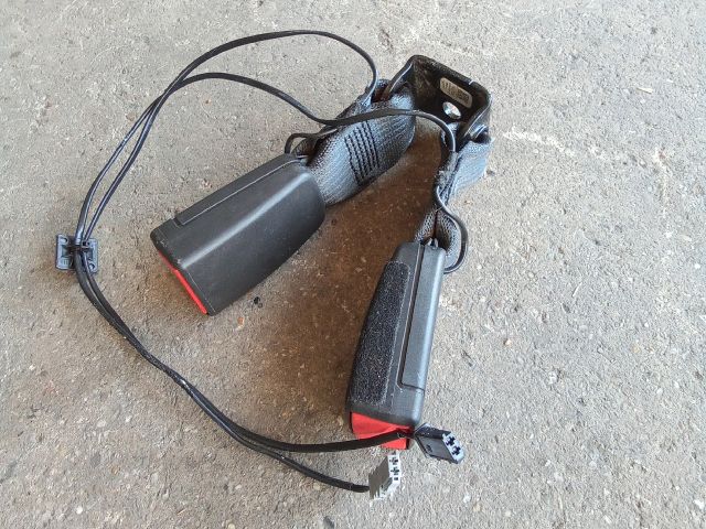 bontott OPEL ASTRA K Hátsó középső Biztonsági Öv Csat