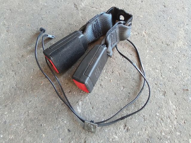 bontott OPEL ASTRA K Hátsó középső Biztonsági Öv Csat