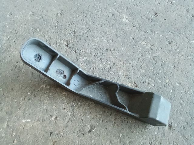 bontott OPEL ASTRA K Hátsó középső Lökhárító Tartó (Műanyag)