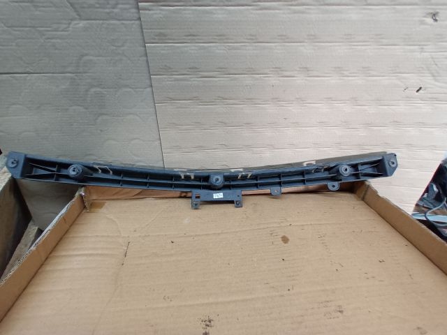 bontott OPEL ASTRA K Hátsó középső Lökhárító Tartó (Műanyag)