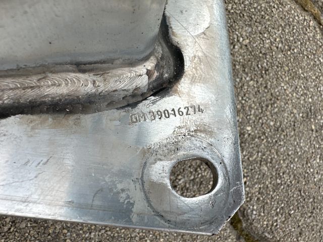 bontott OPEL ASTRA K Hátsó Lökhárító Merevítő (Fém)