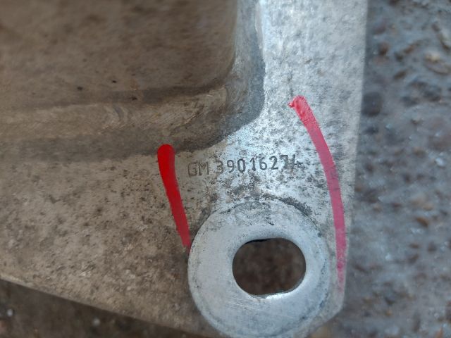 bontott OPEL ASTRA K Hátsó Lökhárító Merevítő (Fém)