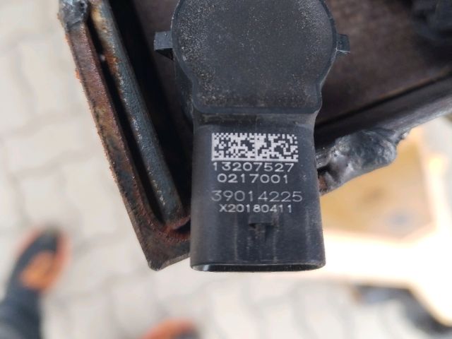 bontott OPEL ASTRA K Hátsó Tolatóradar Fej