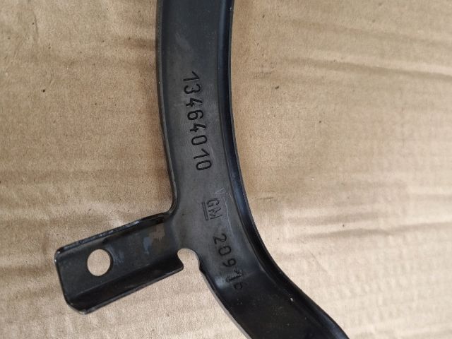 bontott OPEL ASTRA K Homlokfal Alsó Tartó