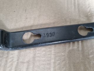 bontott OPEL ASTRA K Homlokfal Alsó Tartó