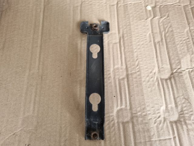 bontott OPEL ASTRA K Homlokfal Alsó Tartó