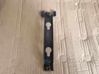 bontott OPEL ASTRA K Homlokfal Alsó Tartó