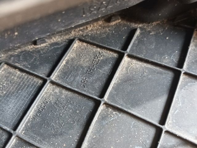 bontott OPEL ASTRA K Homlokfal Burkolat