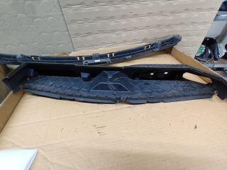 bontott OPEL ASTRA K Homlokfal Burkolat