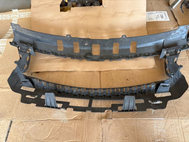 bontott OPEL ASTRA K Hűtőrács