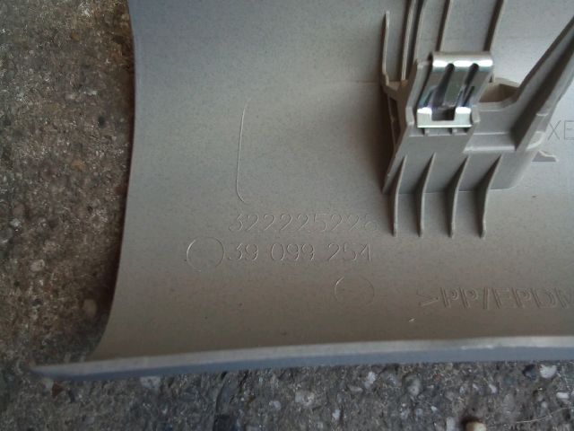 bontott OPEL ASTRA K Jobb A Oszlop Burkolat