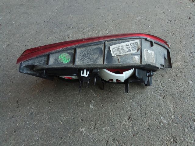 bontott OPEL ASTRA K Jobb Belső Hátsó Lámpa