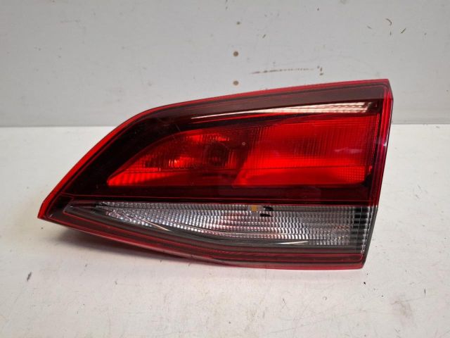 bontott OPEL ASTRA K Jobb Belső Hátsó Lámpa