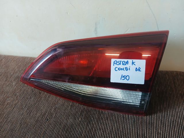 bontott OPEL ASTRA K Jobb Belső Hátsó Lámpa