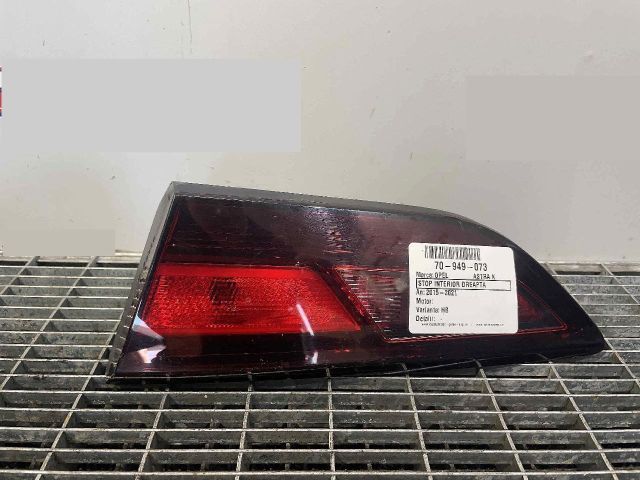 bontott OPEL ASTRA K Jobb Belső Hátsó Lámpa