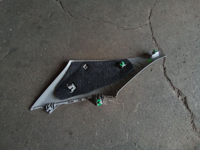 bontott OPEL ASTRA K Jobb D Oszlop Burkolat