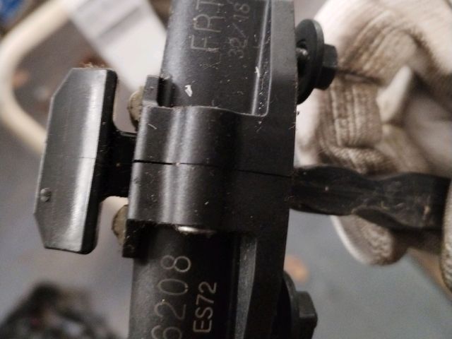 bontott OPEL ASTRA K Jobb első Ajtóhatároló