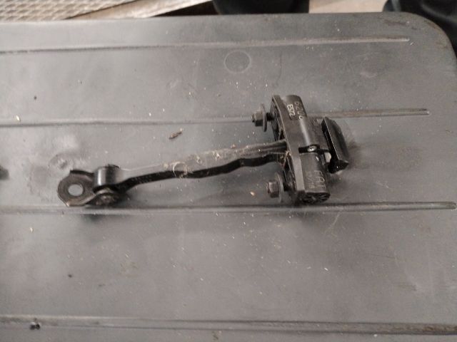 bontott OPEL ASTRA K Jobb első Ajtóhatároló