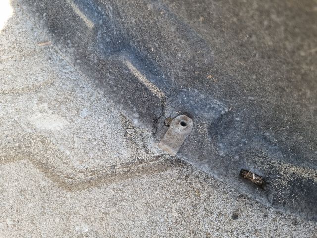 bontott OPEL ASTRA K Jobb első Első Dobbetét (Kerékjárati, Műanyag)