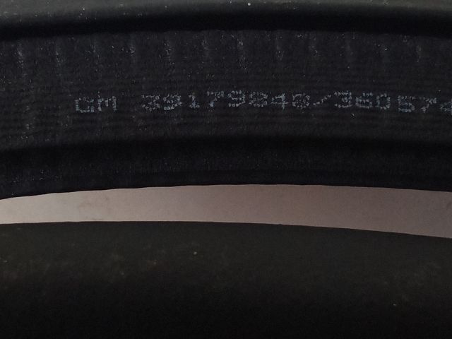 bontott OPEL ASTRA K Jobb első Gumikéder