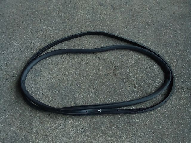 bontott OPEL ASTRA K Jobb első Gumikéder