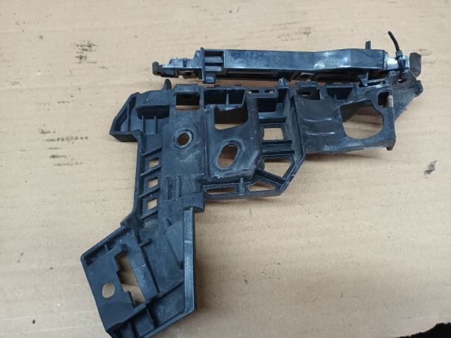 bontott OPEL ASTRA K Jobb első Oldal Lökhárító Tartó (Műanyag)