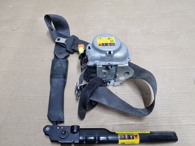 bontott OPEL ASTRA K Jobb első Övfeszítő