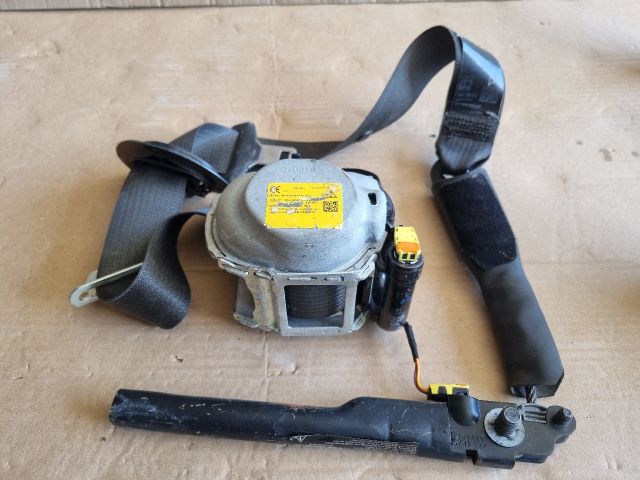 bontott OPEL ASTRA K Jobb első Övfeszítő