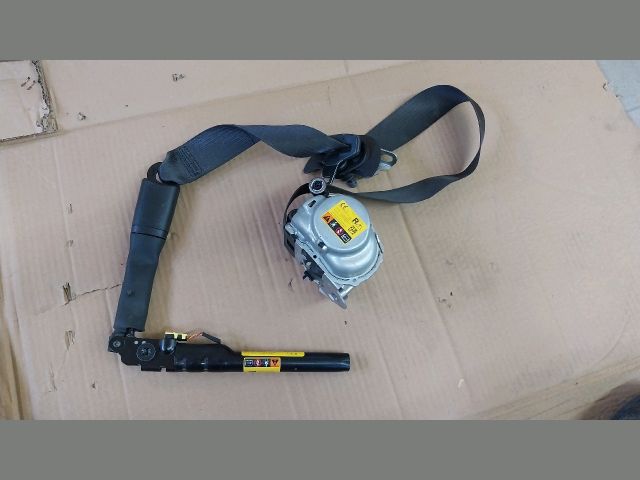 bontott OPEL ASTRA K Jobb első Övfeszítő