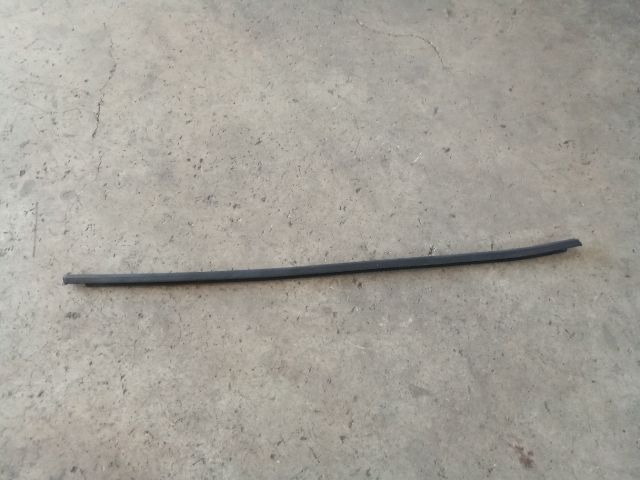 bontott OPEL ASTRA K Jobb első Vízlehúzó Gumicsík