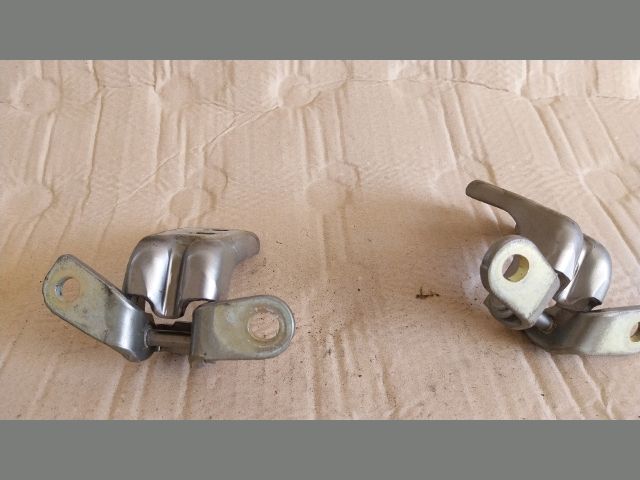 bontott OPEL ASTRA K Jobb első Zsanér