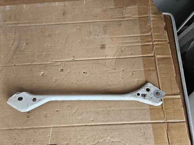 bontott OPEL ASTRA K Jobb Fényszóró Tartó