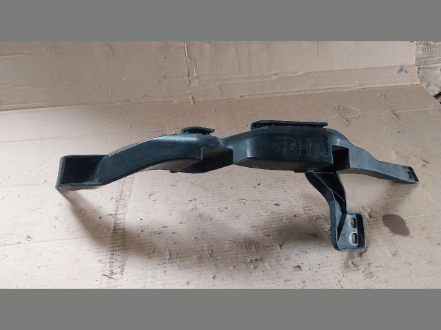 bontott OPEL ASTRA K Jobb Fényszóró Tartó