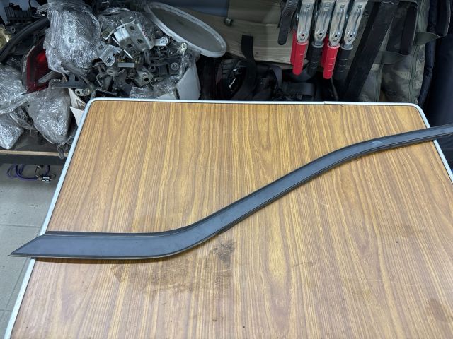 bontott OPEL ASTRA K Jobb hátsó Ablak Díszléc