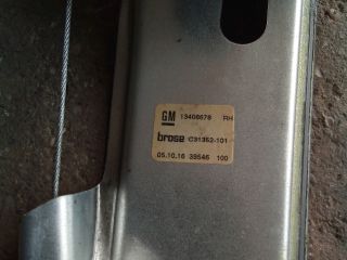 bontott OPEL ASTRA K Jobb hátsó Ablakemelő Szerkezet (Elektromos)
