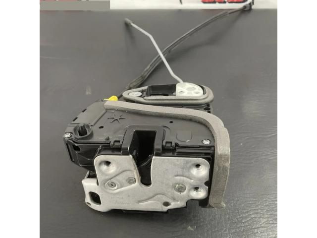 bontott OPEL ASTRA K Jobb hátsó Ajtózár